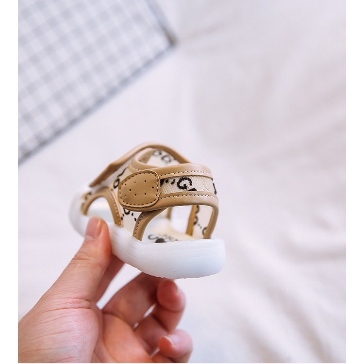 Dép sandal tập đi cho bé chống vấp 2 quai dán GD từ 0-3 tuổi chống trượt [DTD08]