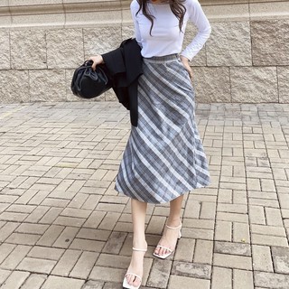 Plaid skirt - chân váy caro xòe.