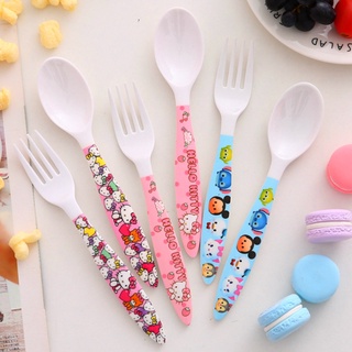 Thìa nhựa - dĩa nhựa hình hello kitty kt001
