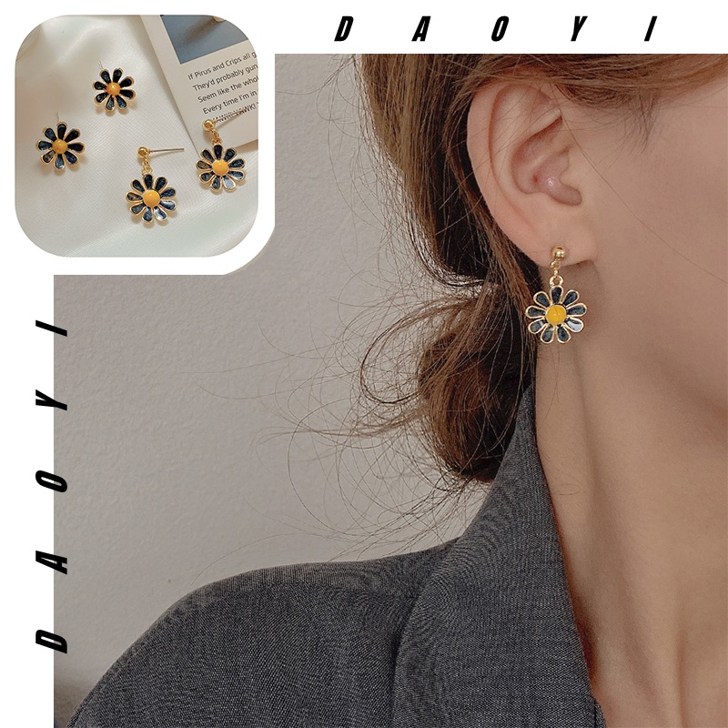 Bông Tai Hình Hoa Cúc Thời Trang Hàn Quốc Cổ Điển