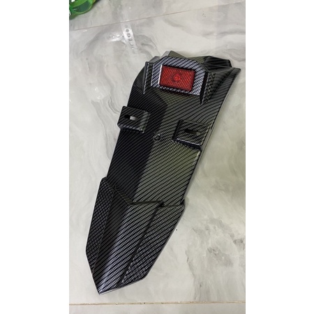 Dè exciter 150 màu carbon kiểu FZ