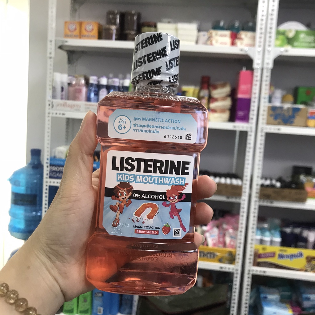 Nước súc miệng Listerine Kids Mouthwash 250ml (nước xúc miệng trẻ em không cồn dùng cho trẻ Trên 6 Tuổi)