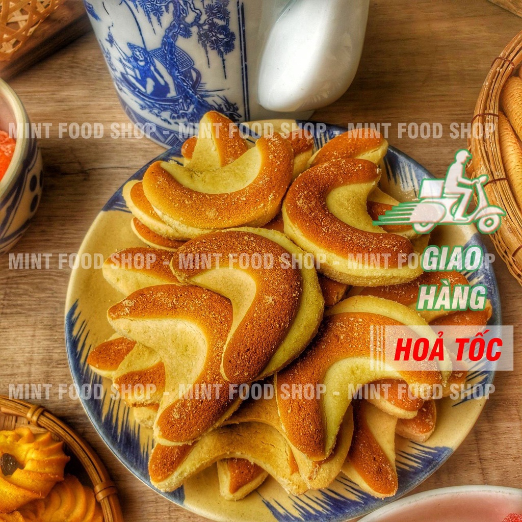 Bánh Liềm Sữa Lon 300Gram (Bánh Quy Bơ Sữa)