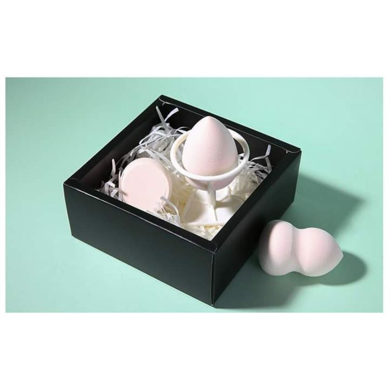 hộp mút trang điểm (3 bông mút + 1 kệ đựng)