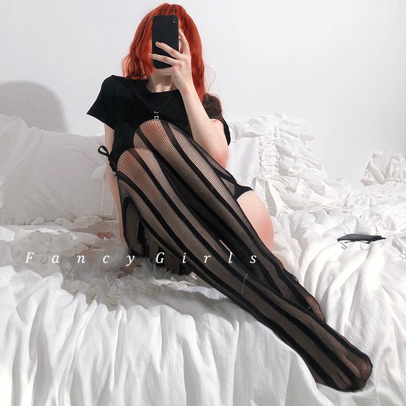 [CÓ SẴN] Kẹp tất liền tất lưới đùi sọc dọc