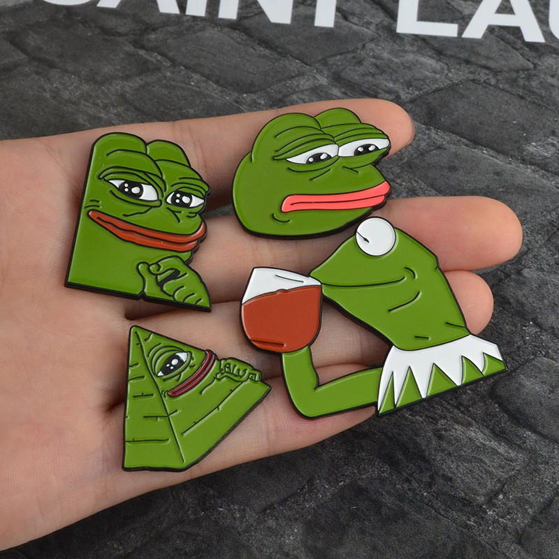 Pin cài áo meme hình chú ếch xanh vozer hay dùng comment dạo - GC213