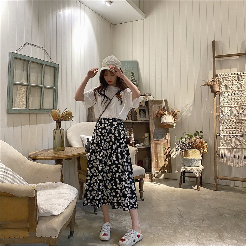 Chân váy hoa cúc | BigBuy360 - bigbuy360.vn