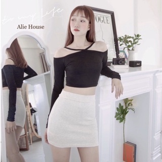 Áo croptop bẹt vai dây yếm đan chéo