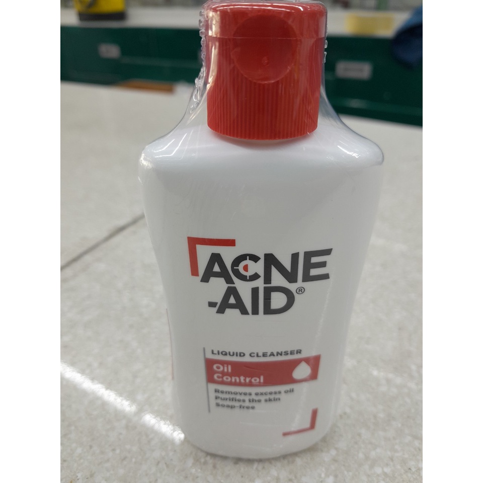 Sữa Rửa Mặt ACNE AID 100ml thích hợp cho da nhờn và mụn trứng cá