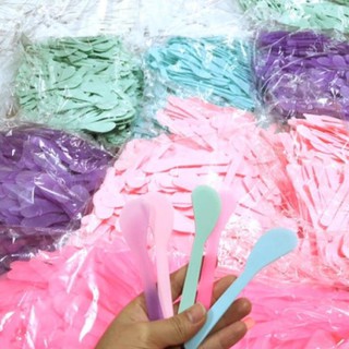 Que nhựa trộn và đắp mặt nạ, thìa nhựa trộn mask... tiện dụng Hàng Mới Cập Nhập