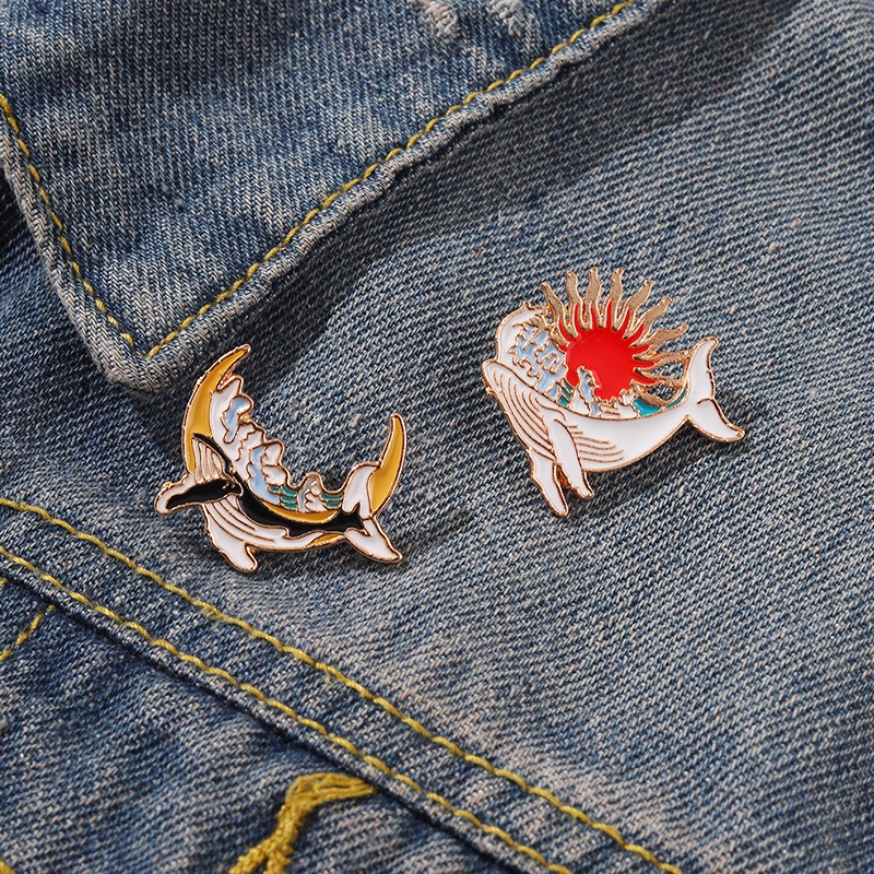 Ghim cài áo QIHE JEWELRY hình chú cá voi hoạt hình 2 kiểu dáng khác nhau