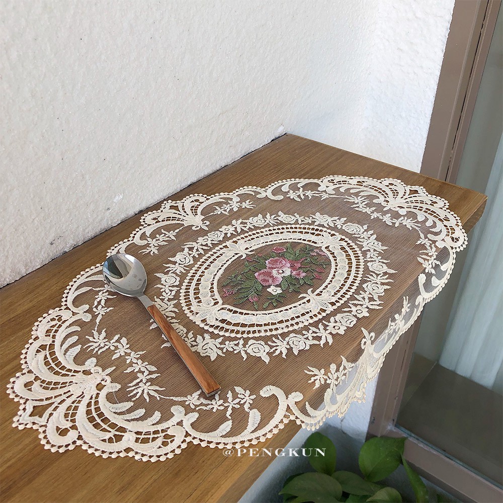 Khăn Trải Bàn Ăn Thêu Ren Phong Cách Hoàng Gia Pháp Cổ Điển