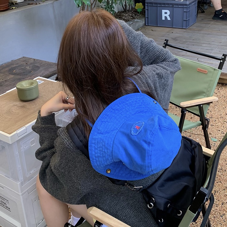 Mũ denim MG STUDIO thêu chữ R độc đáo