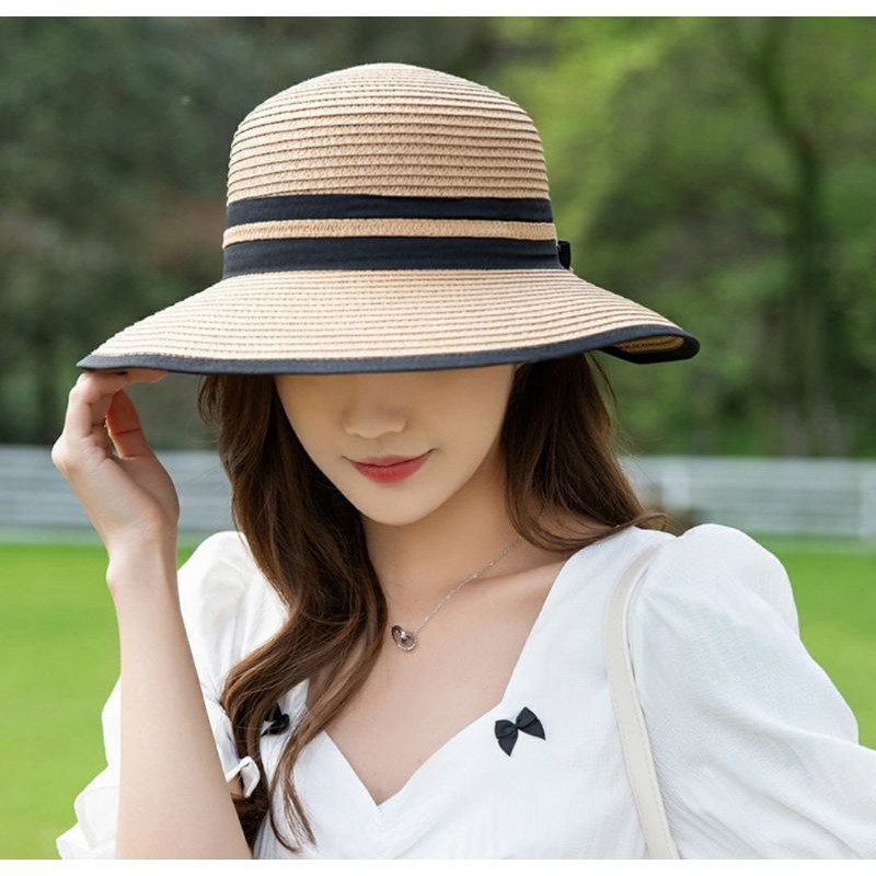 Nón cói đi biển rộng vành