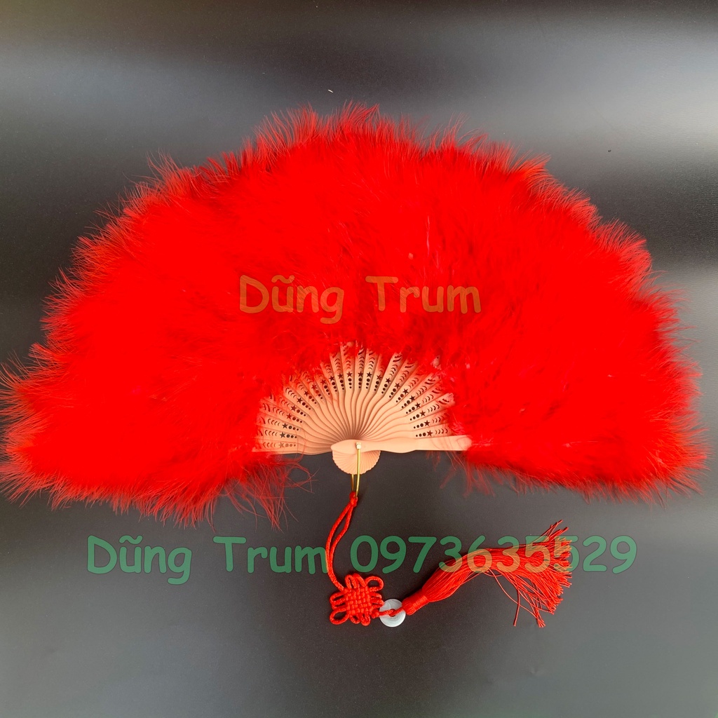 Quạt lông vũ hầu đồng múa văn nghệ chụp ảnh cực đẹp