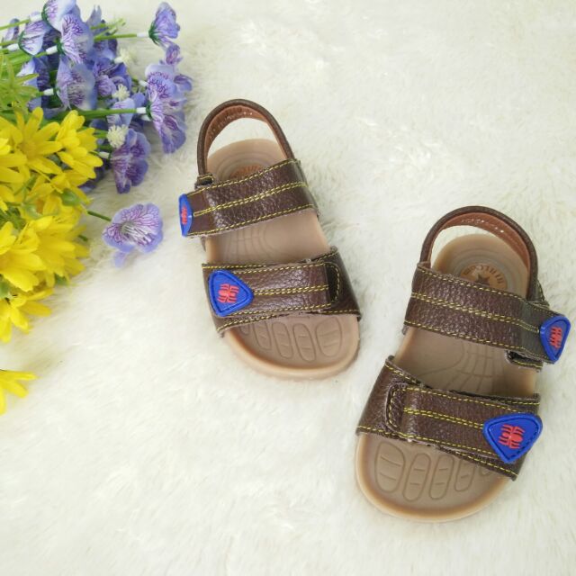 Giày sandal bé trai nâu PT