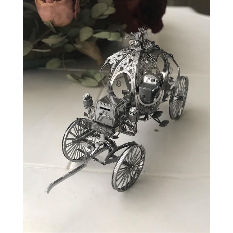 Mô Hình 3D Kim Loại Xe Bí Ngô Trong Phim Lọ Lem