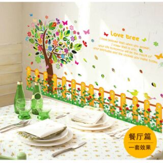 Tranh dán tường hàng rào love tree