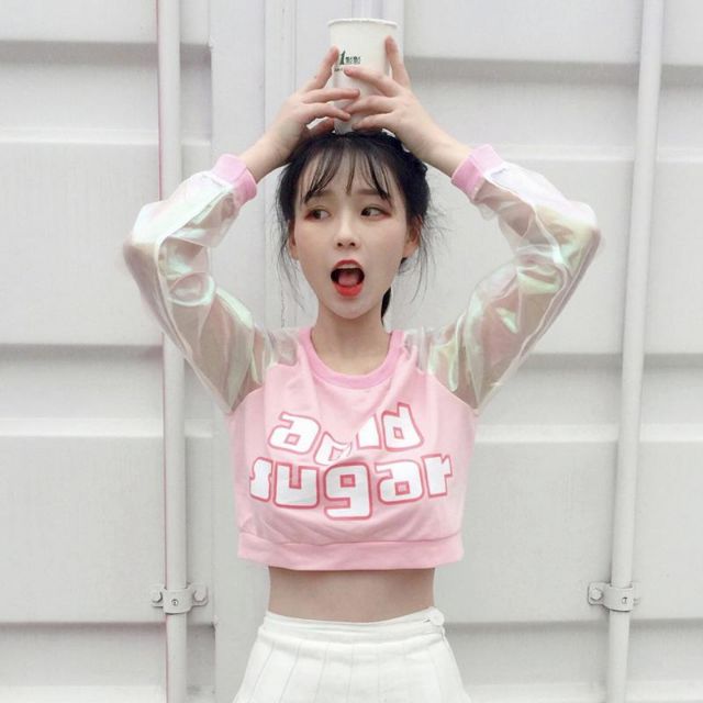 Hàng Sẵn_ Áo Croptop tay phối lụa phong cách Hàn