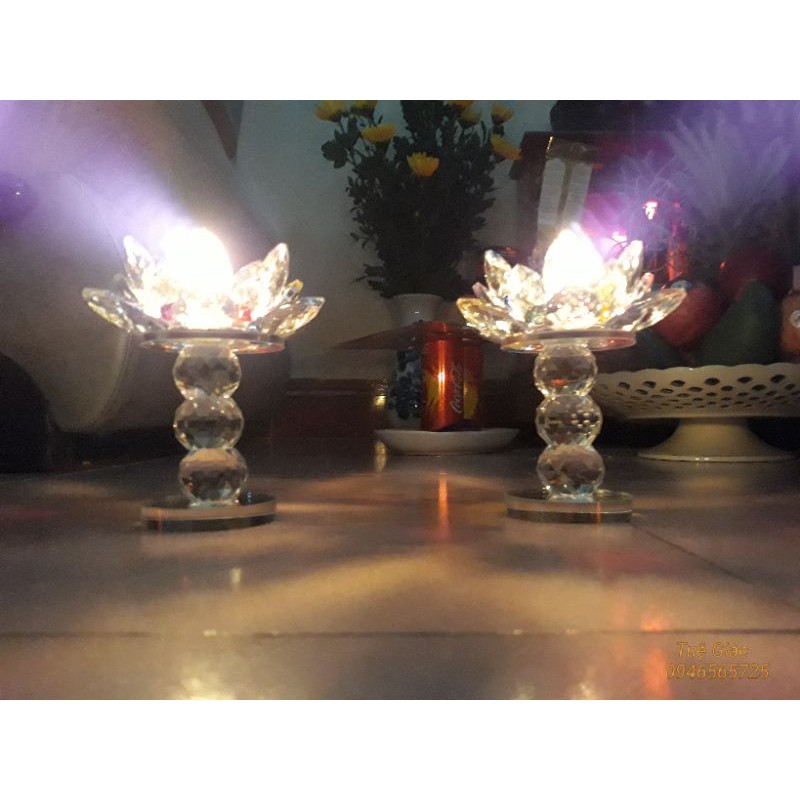 Đế nến - chân nến hoa sen pha lê