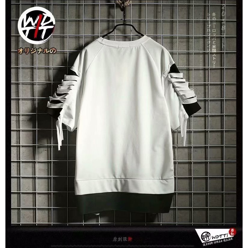 Dynamic European and American style black and white men's T-shirt