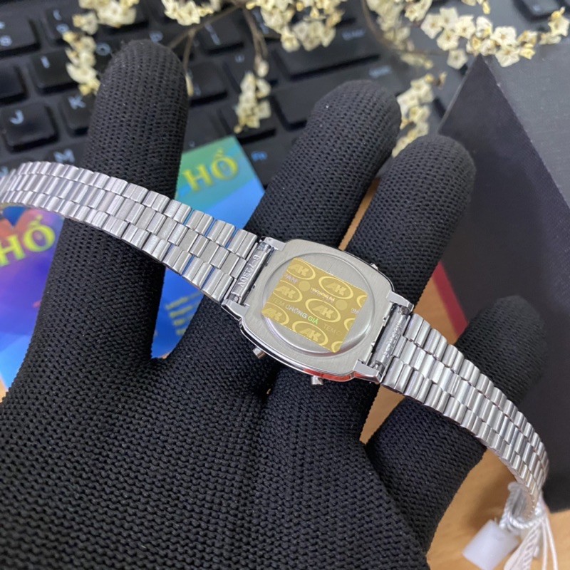 Đồng hồ nữ dây kim loại Casio Anh Khuê LA670WA-7DF