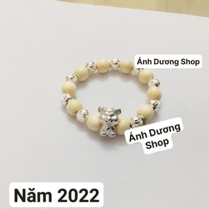 Vòng dâu tằm mix giáp 2022 cho bé kèm tên theo yêu cầu. Tặng kèm hạt dâu + dây dự phòng và hộp đựng