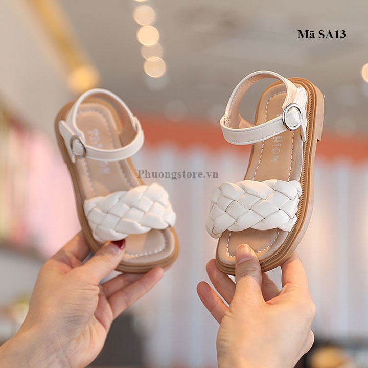 Giày sandal bé gái từ 1-12 tuổi màu trắng quai ngang mềm êm SA13