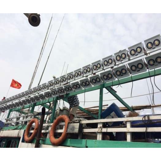 Đèn LED Đánh cá Rạng Đông 300W-400W Model: DC04 300W-400W