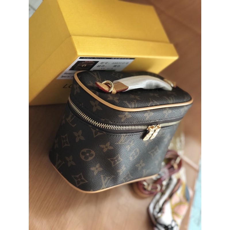 Túi Xách Nữ Kèm khăn fullbox❣️FREESHIP❣️Túi Trống hộp cơm qc size 19 vừa điện thoại