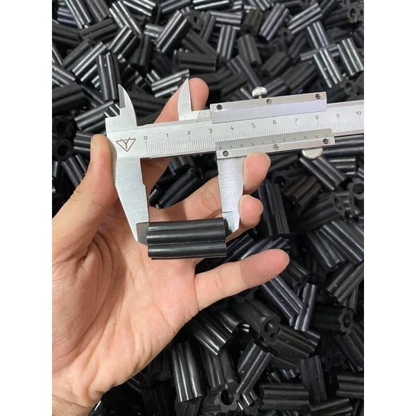 Cặp cao su ruột gù tay lái , bám chắc , không rơi rớt gù