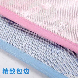 Chiếu lụa điều hoà kèm gối thảo dược cho bé loại đẹp