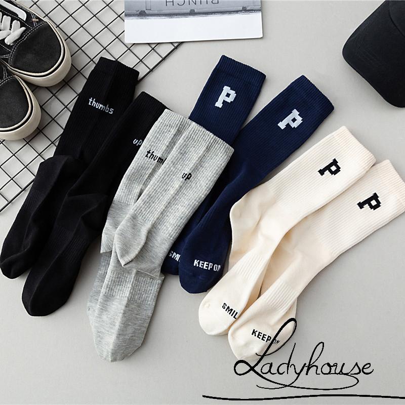 Tất thể thao dài co giãn in chữ đơn giản dành cho nữ