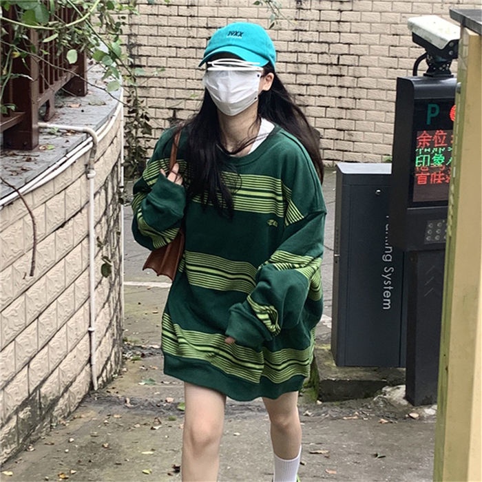 【Yuki】Áo len nữ sọc lười mùa thu hàn quốc phiên bản 2021 cặp đôi suông dài tay áo lưới đường phố màu đỏ đô kiểu mới [shi