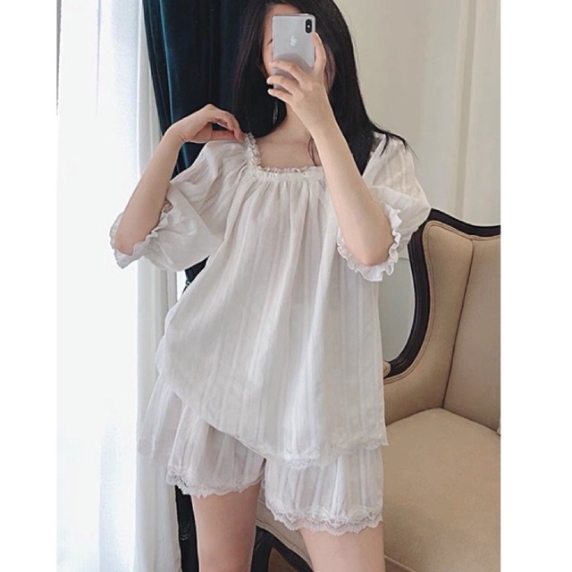 Set bộ đũi trắng áo cổ vuông viền ren tay bèo mix quần sooc siêu xinh l1 ql
