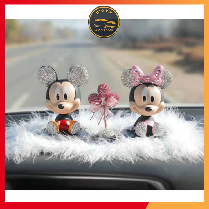 Chuột micky + cây bóng đá trang trí taplo xe cực đáng yếu và ngộ nghĩnh