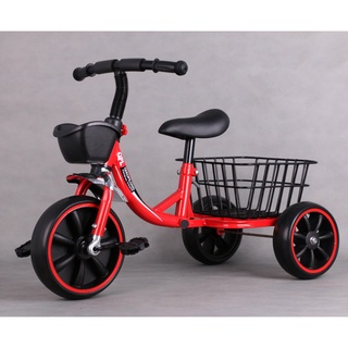 Xe đạp ba bánh có giỏ chở đồ phía sau