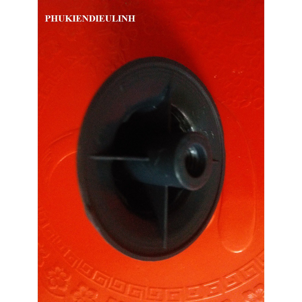 NÚM CHẶN CÁNH QUẠT MITSUBISHI W16-RT. LV16-RM/RL/RK/RH