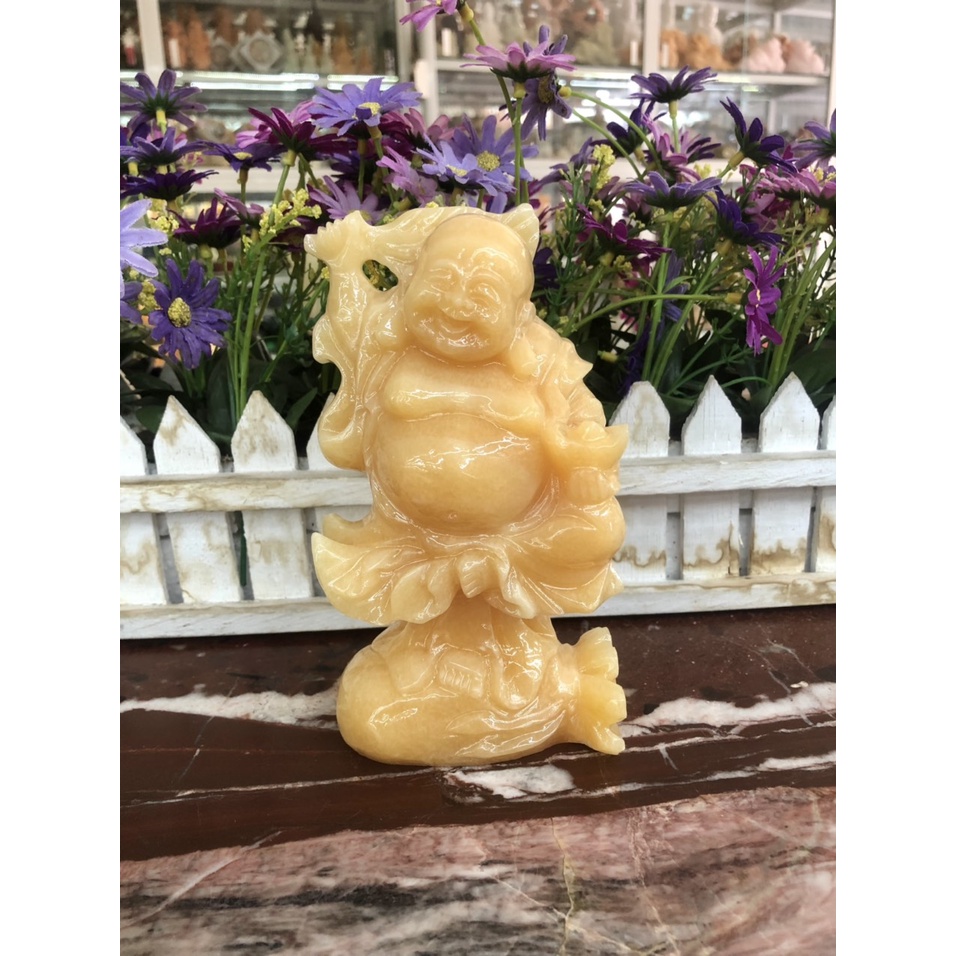 Tượng Phật Di Lặc đứng trên túi tiền phong thủy đá ngọc hoàng long trang trí bàn làm việc - Cao 15cm