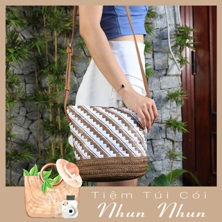 Túi cói đeo chéo họa tiết đơn giản