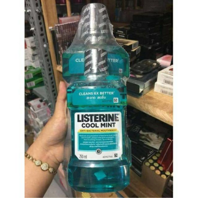 Nước súc miệng Listerine 750ml có tặng kẹp 250ml