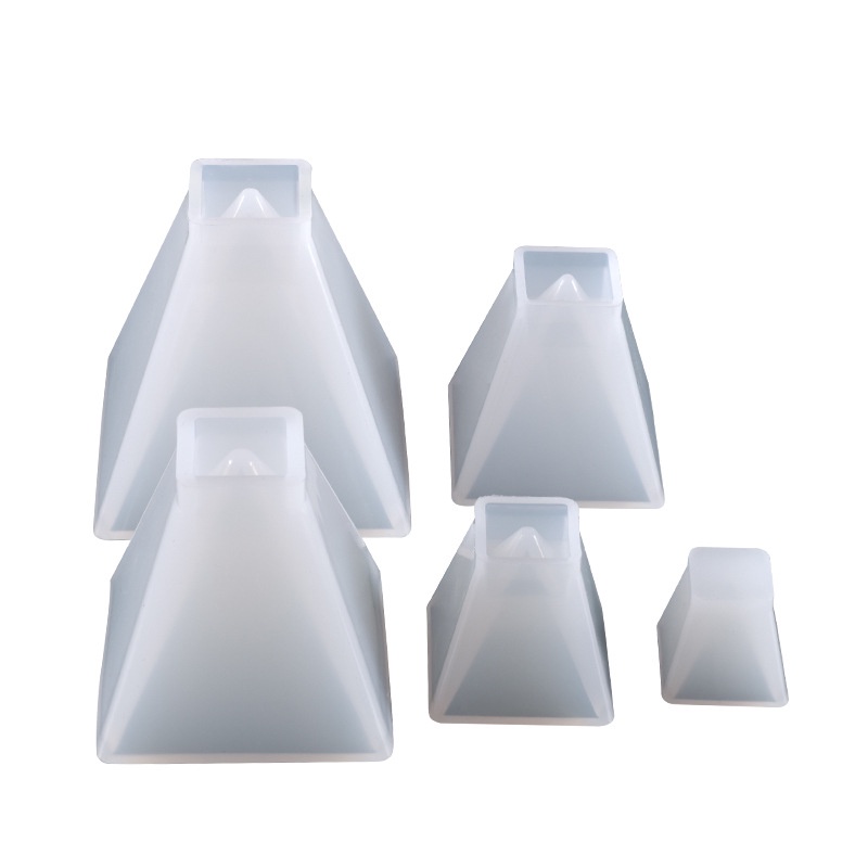 Khuôn silicone làm kim tự tháp bằng keo epoxy resin, làm handmate