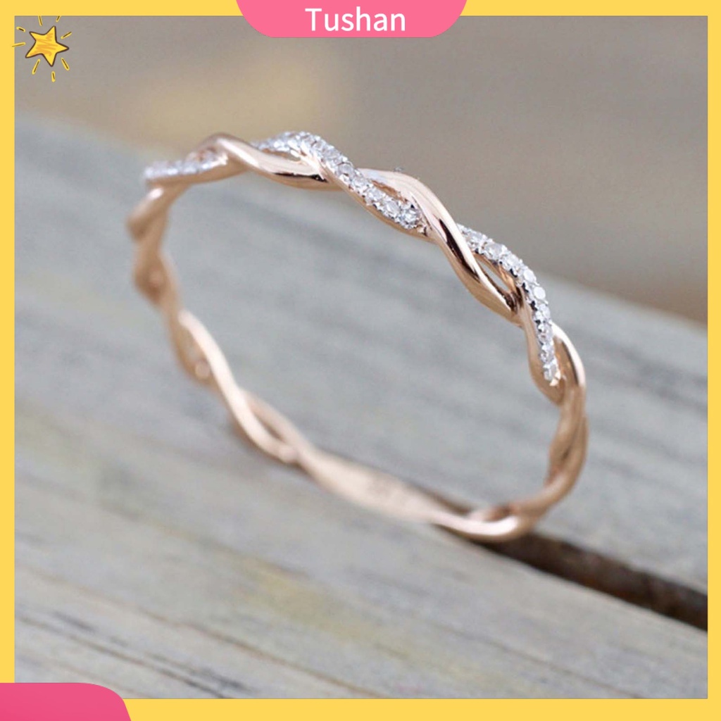 Nhẫn cưới mạ điện trọng lượng nhẹ tinh tế