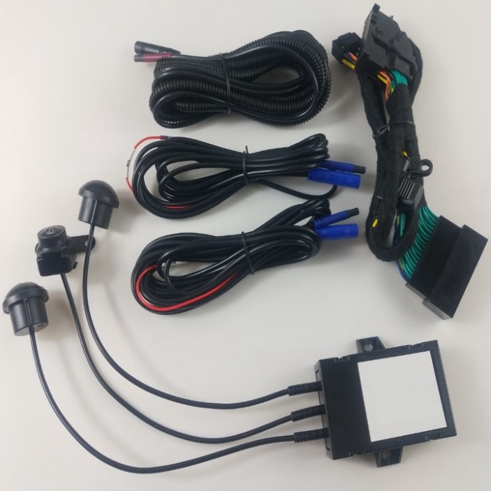 Sản Phẩm Bộ 3 camera tiến và cạp lề tích hợp vào màn hình SYNC cho các dòng xe ford Ford Ranger, Ford Everest, Ford Focu