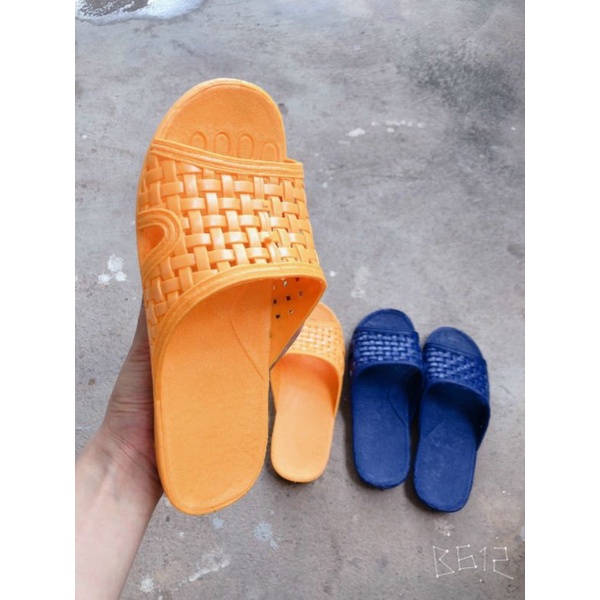 Dép Nhựa nam nữ Đệm Vàng  thích hợp đi trong nhà, đi mưa.