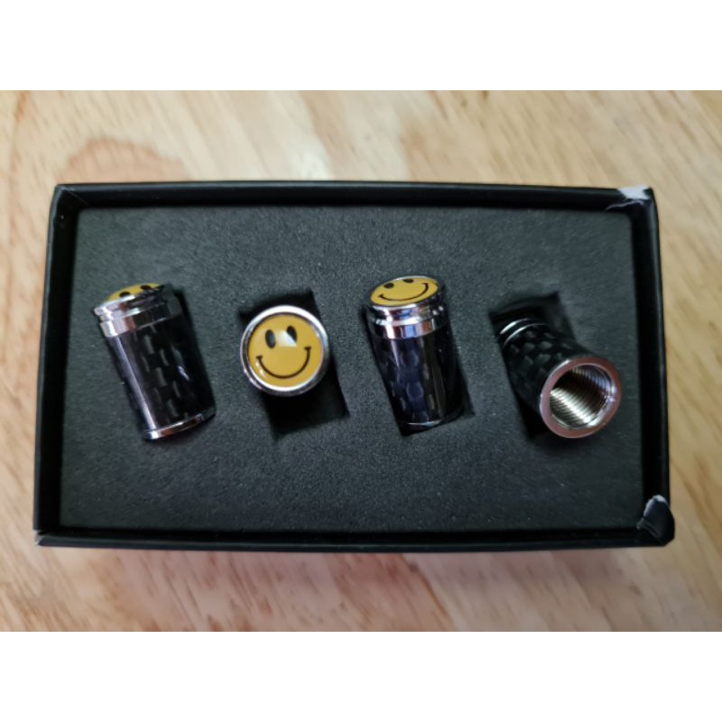 Nắp van bánh xe inox 304 không gỉ gắn nhiều loại xe . sss/ cái