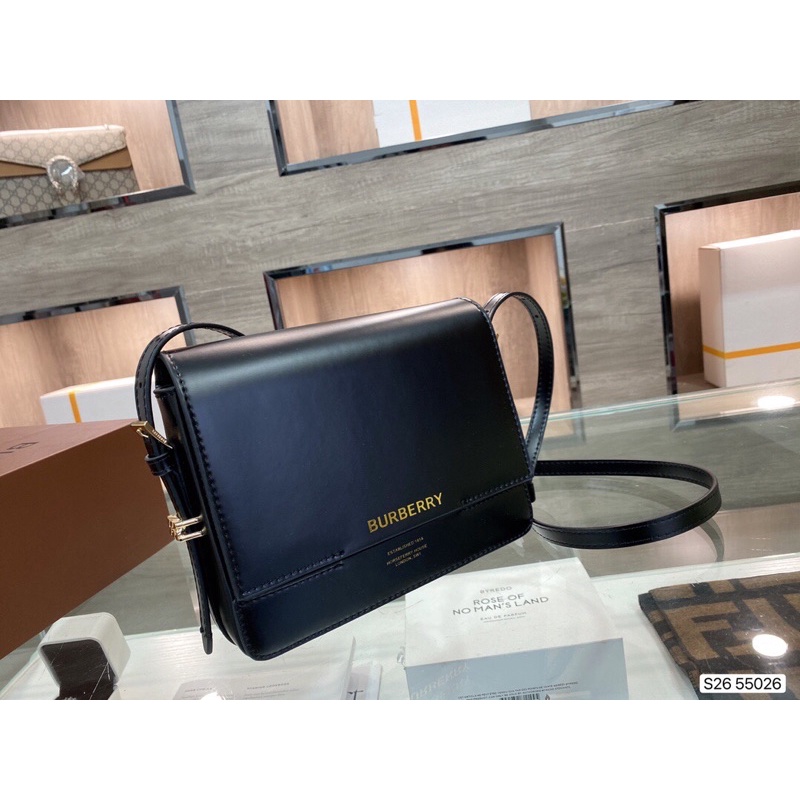 Túi đeo chéo nữ da thật thương hiệu Burberry cao cấp màu đen trơn