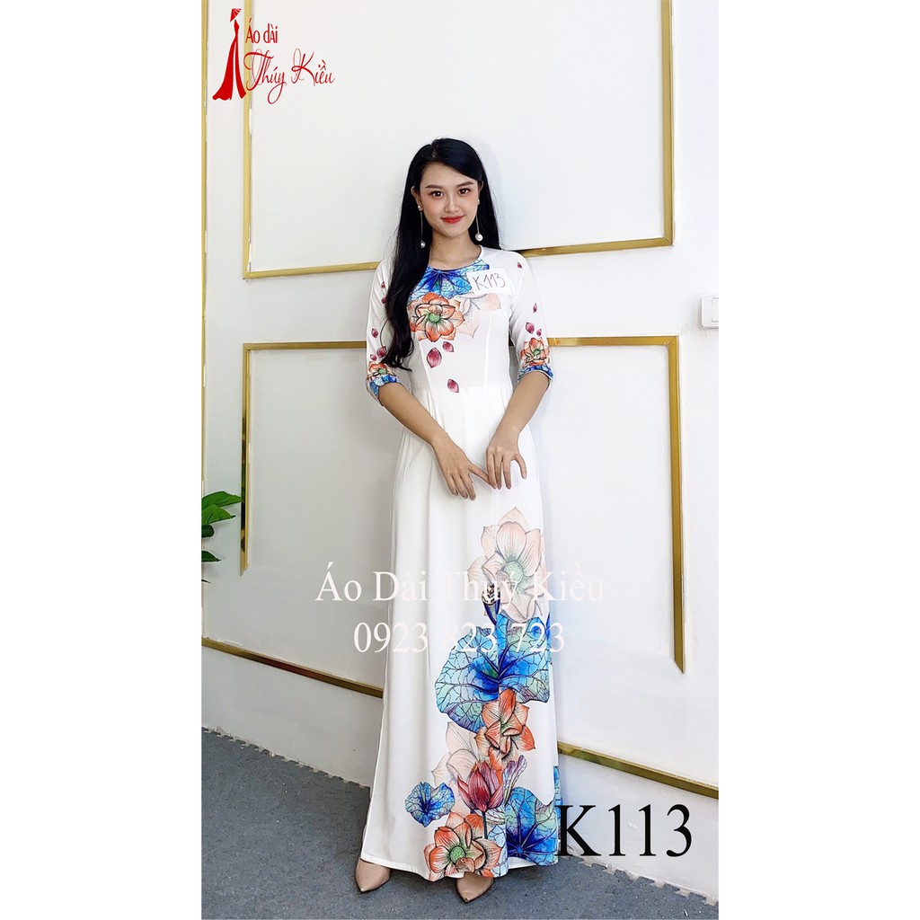 Áo dài Thúy Kiều in 3D lụa Nhật nền trắng in hoa sen K113