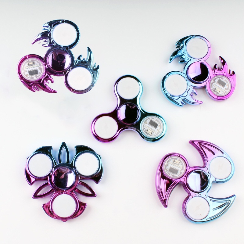 Con Quay Đồ Chơi Fidget Spinner Với ĐèN LED GiúP GiảM Stress Cho Trẻ Em