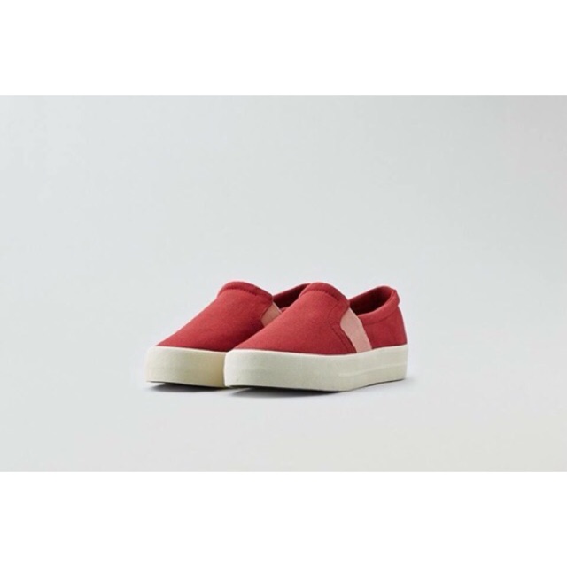 Giày slip on AEO